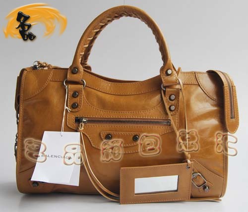 084332 超A時(shí)尚女士斜挎包 BLENCIAGA新款手提包 巴黎世家經(jīng)典機(jī)車包