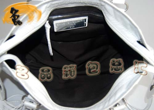 084932 ��ƷƷ�| �������Ҵ��Cϵ�Еr��Ůʿ����� BALENCIAGAб��� �C܇��