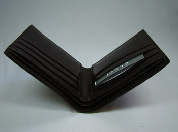 04795R GUCCI���¿� GUCCIȫƤ��ʿ�X�� GUCCI�����r���п��X�A