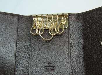 120846 GUCCI���¿� GUCCI耳װ� ��������ɫPU���ϕr����ʿ耳װ�