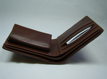 146223 GUCCI���¿�\��ɫţƤ�r�����e�а� GUCCI��ʿ�X�� ����Ʒ�|