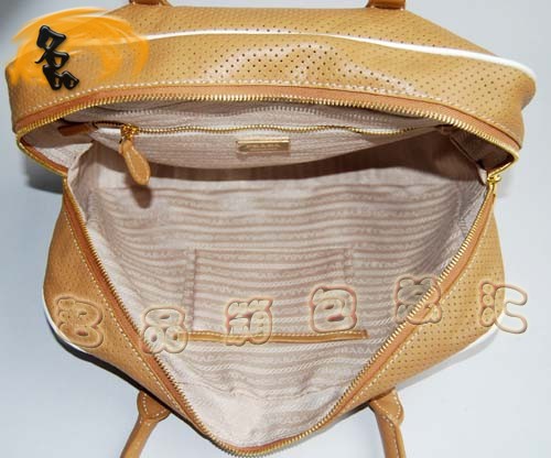 29152 Prada最新款 小孔高檔牛皮女包 Prada手提包 Prada經典款 杏色