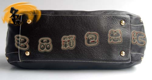 091228 �����_ �������u���eŮ�� Prada���¿� Prada����� ���ɫ