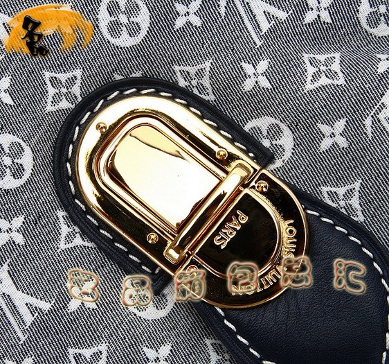 M56700 LV��(j��ng)��С�����r�����eŮʿ�μ�� LV���¿������ LVŮ��