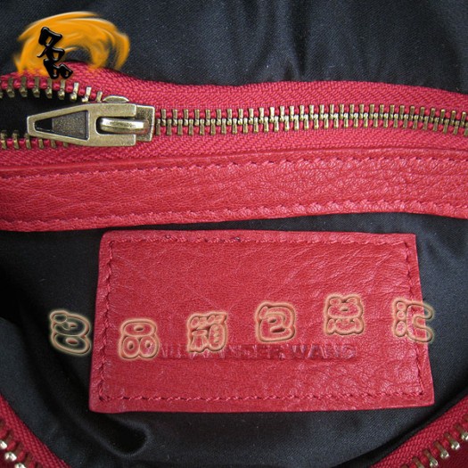 63460 熱賣新款明星酷炫 Aslexander Wang/亞利山大王 柳釘手提包 紅色