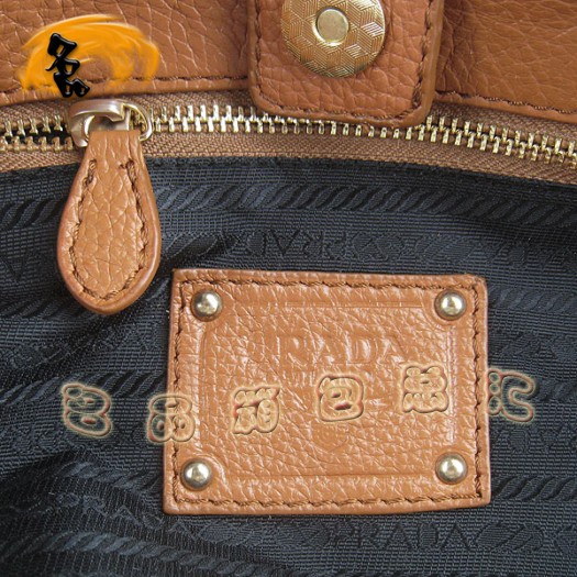 1558 Prada���¿� ţƤ �r�����eŮ�� �����_����� Pradaб��� ���Sɫ
