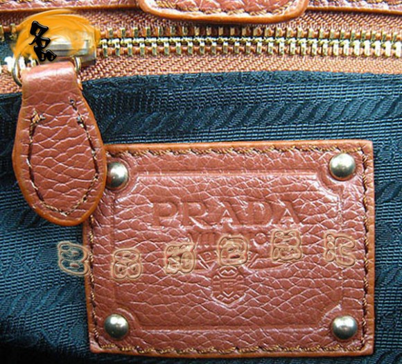 1558 Prada���¿� ţƤ �r�����eŮ�� �����_����� Pradaб��� �ɫ