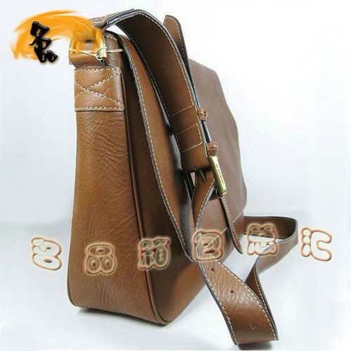 7813 一比一品質 瑪百莉 最新款時尚休閑男士斜挎包 Mulberry男包 土黃色