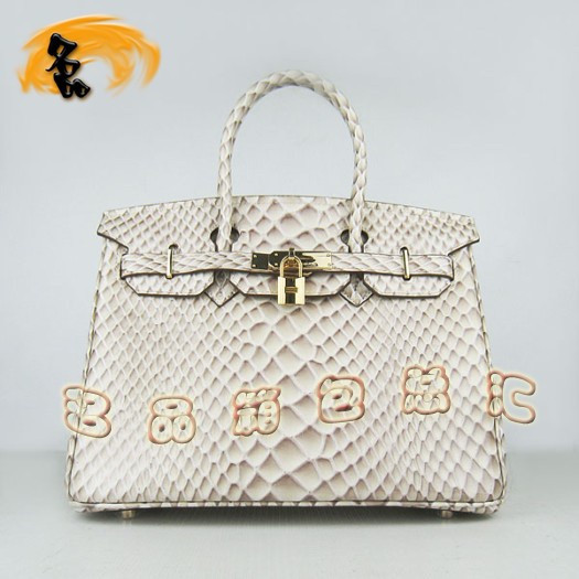 6088 Hermes 最新款 魚(yú)紋金扣時(shí)尚女包 Hermes Birkin 鉑金包 30手提包 米白色