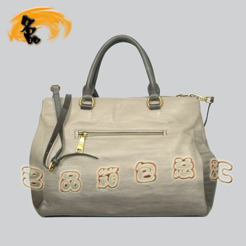 8587 Prada最新款時尚休閑女包 普拉達經(jīng)典手提包 Prada斜挎包 黑配灰色