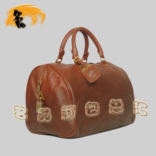 8599 Prada時(shí)尚新款休閑女包 普拉達(dá)經(jīng)典手提包 Prada斜挎包 黑配啡色