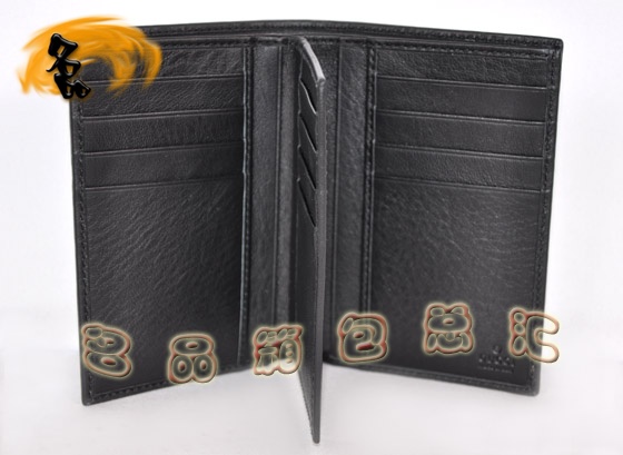 103608 Gucci�̿��X�� Gucci���� �M��ţƤ�pG�����п��X�� Gucci�а� ��ɫ