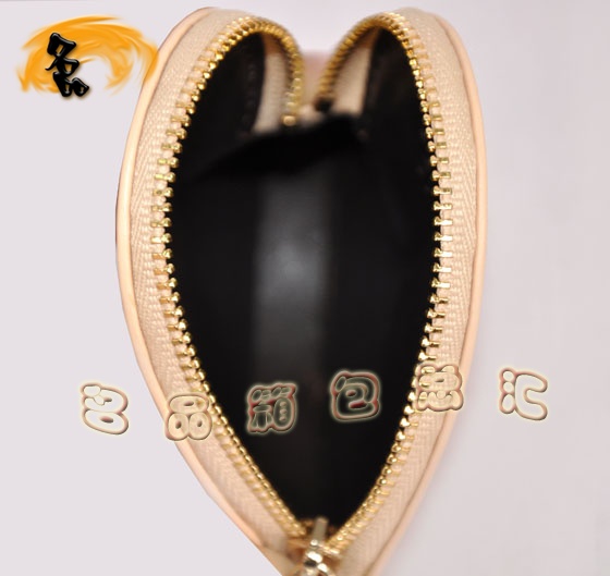 152615 Gucci�����pG�����r�����eŮ�� Gucci���X�� Gucci�X�� �װ����Sɫ