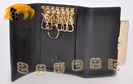 181673 һ��һƷ�|(zh��)Gucci耳׊A �����M(j��n)��ţƤ�pG�����r(sh��)��Ů�� Gucci耳װ� ��ɫ