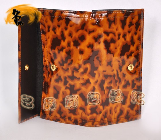 190350 Gucci�X�� Gucci���¿�y��ƤŮʿ�X�A Gucci�L���X�� �\��ɫ