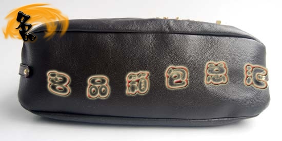 69526 Prada最新款 普拉達(dá)時(shí)尚女士單肩包 Prada進(jìn)口牛皮女包 骷髏裝飾 深啡色