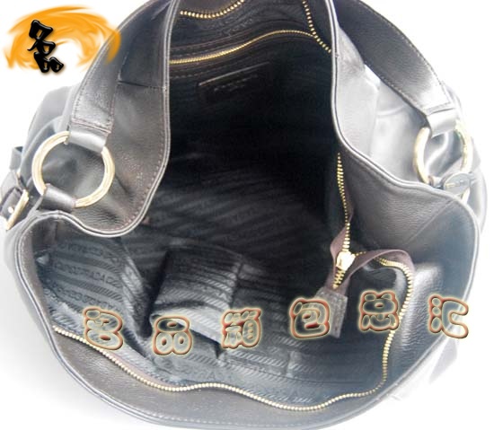 69526 Prada最新款 普拉達(dá)時(shí)尚女士單肩包 Prada進(jìn)口牛皮女包 骷髏裝飾 深啡色