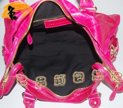 084328B Balenciaga機(jī)車包 單肩包 巴黎世家手提包 進(jìn)口羊皮大金釘女包 桃紅色