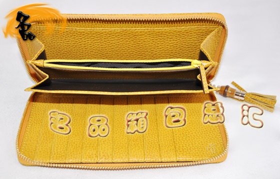 232977 Gucci�M���^��ţƤ�r��Ůʿ�L���X�A Gucci�X�� Gucci���� ��ƷƷ�| ���Sɫ