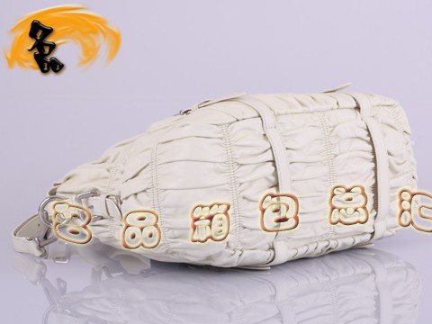 BN1336 普拉達(dá)最新款 羊皮褶皺女士休閑包 Prada手提包 Prada斜挎包 白色