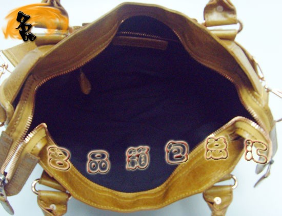 084332B  BalenciagaŮ�� �μ�� ������������� �M����Ƥ�r�����eŮ�� �ɫ