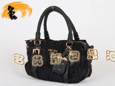 BN1338 �����_��ˮ��������б��� ���¿��ް�ϵ��Ů�� Prada����� ��ɫ