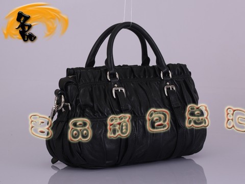 BN1407 正品品質 普拉達羊皮女士斜挎包 最新款褶皺系列女包 Prada手提包 黑色