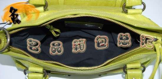 103208 Balenciaga單肩包 巴黎世家機(jī)車(chē)包 進(jìn)口油皮時(shí)尚女包 手提包 淺綠色