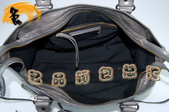 115748S  �������҆μ�� Balenciaga�C܇�� �M����Ƥ�r��Ů�� ����� ���ɫ