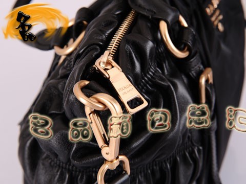 BN1790 �����_(d��)���¿��ް�ϵ����ƤŮ�� Prada����� Pradaб��� ��ˮ������ ��ɫ