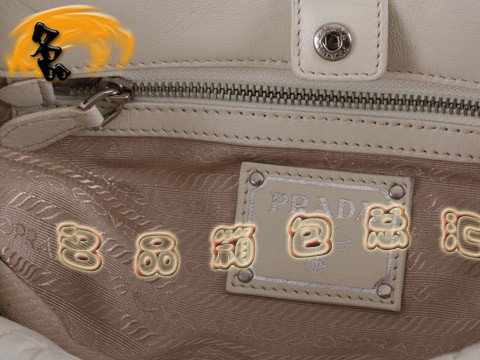 BN1791 �����_���¿��ް���Ƥ�r��Ůʿ���e�� Prada����� Pradaб��� ��ɫ