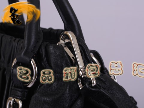 BN1791 �����_���¿��ް���Ƥ�r��Ůʿ���e�� Prada����� Pradaб��� ��ɫ