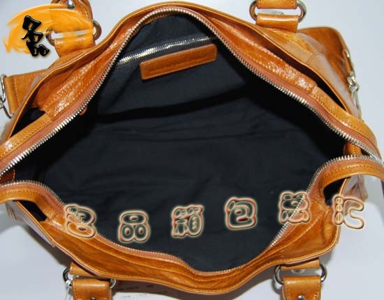 173082A  Balenciaga�C܇�� �������҆μ�� �M��ţƤ����Ů�� ����� �ɫ