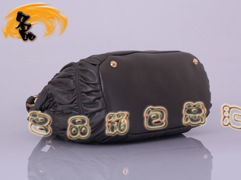 BN1791 �����_(d��)���¿��ް���Ƥ�r(sh��)��Ůʿ���e�� Prada����� Pradaб��� ��ɫ