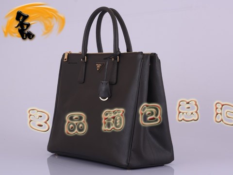 BN1802 �����_(d��)����� �M(j��n)��ţƤŮ�� Prada����� ԭ��һ��һƷ�|(zh��) ��ɫ