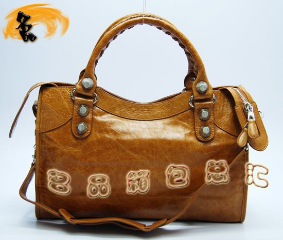 173084A Balenciaga手提包 巴黎世家單肩包 進(jìn)口牛皮經(jīng)時(shí)尚休閑女包 機(jī)車(chē)包 駝色