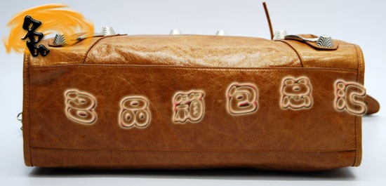 173084A Balenciaga手提包 巴黎世家單肩包 進(jìn)口牛皮經(jīng)時(shí)尚休閑女包 機(jī)車(chē)包 駝色