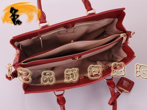 BN1849 Pradaб��� ���¿�r(sh��)��Ůʿ���e�� ʮ�ּy�M(j��n)��ţƤŮ�� �����_(d��)����� �tɫ