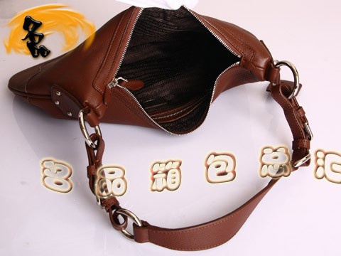 BR3373 Prada���e�� �����_�μ�� �¿�r�а� �ߙn�^��ţƤ��  ����ɫ