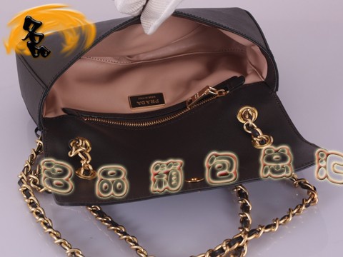 BT0750  Prada�μ�� �¿�Ůʿ���e�� �M���^��ţƤŮ�� �����_б��� ����ɫ