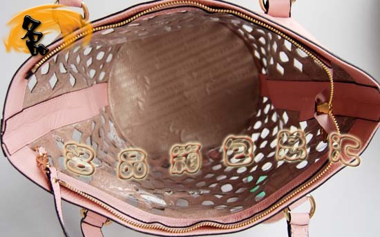 1026 Prada ���¿�Ů�� �r�����eŮʿ�μ�� PradaŮ�� ԭ��һ��һƷ�| �ۼtɫ