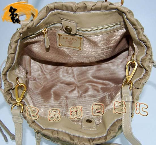 29208 Prada女包 Prada時尚休閑女士單肩包 普拉達(dá)手提包 最新款女包 杏色