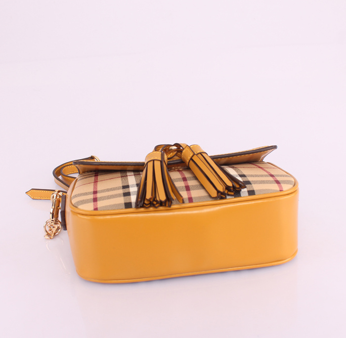 Burberry巴寶莉新款女包 5001010黃色