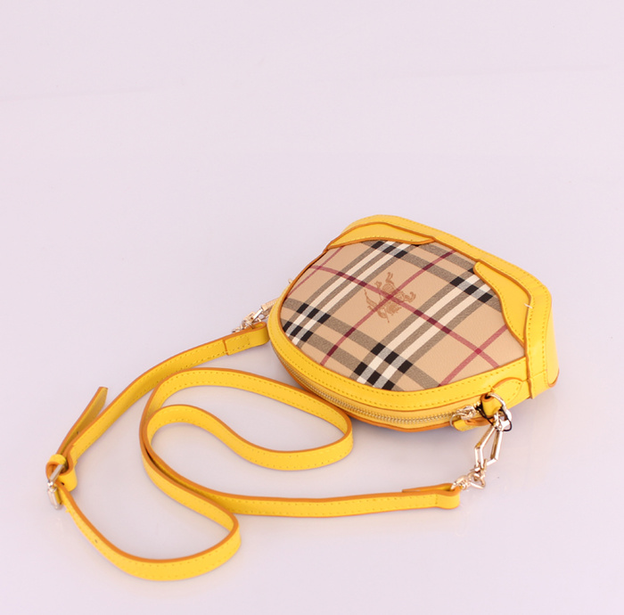 Burberry巴寶莉新款女包 2451檸檬黃皮