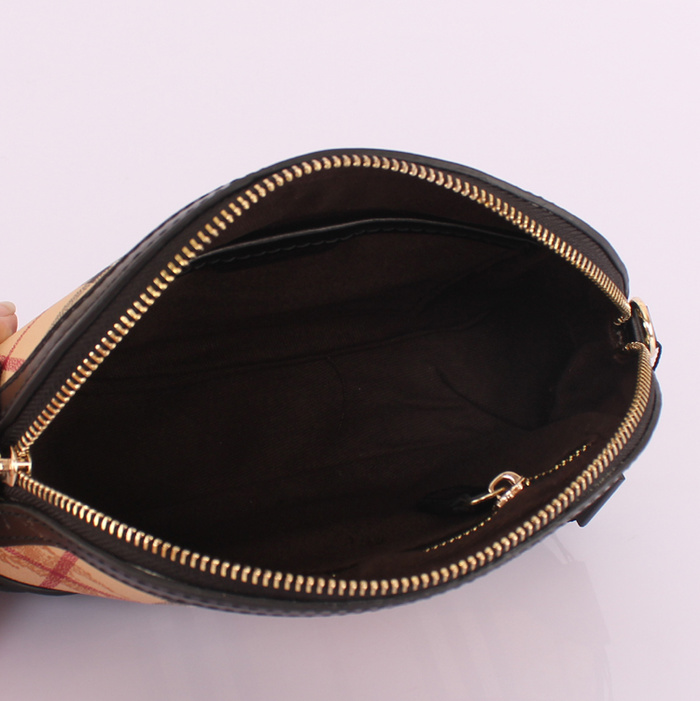 Burberry巴寶莉新款女包 2451黑皮