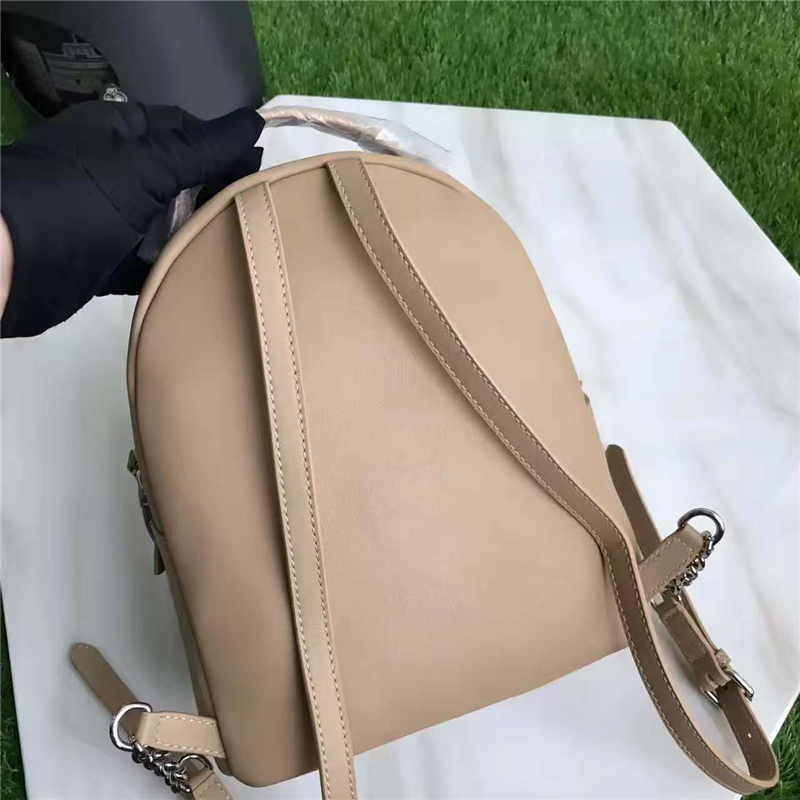 FENDI 芬迪2017新品 進口小牛皮 彩色鉚釘包 雙肩包 杏色