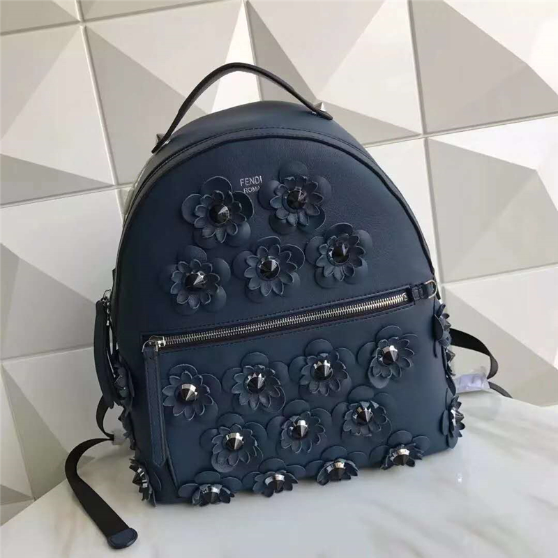 FENDI 2017新品 時尚女包 花朵鉚釘雙肩背包 藏青色