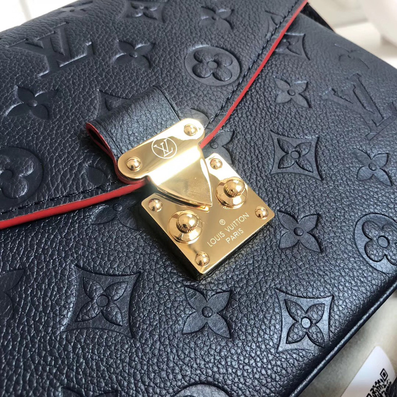 M44071 LV Pochette Metis 手袋 LV全皮壓花女包 LV郵差包 LV空姐包 藍(lán)色