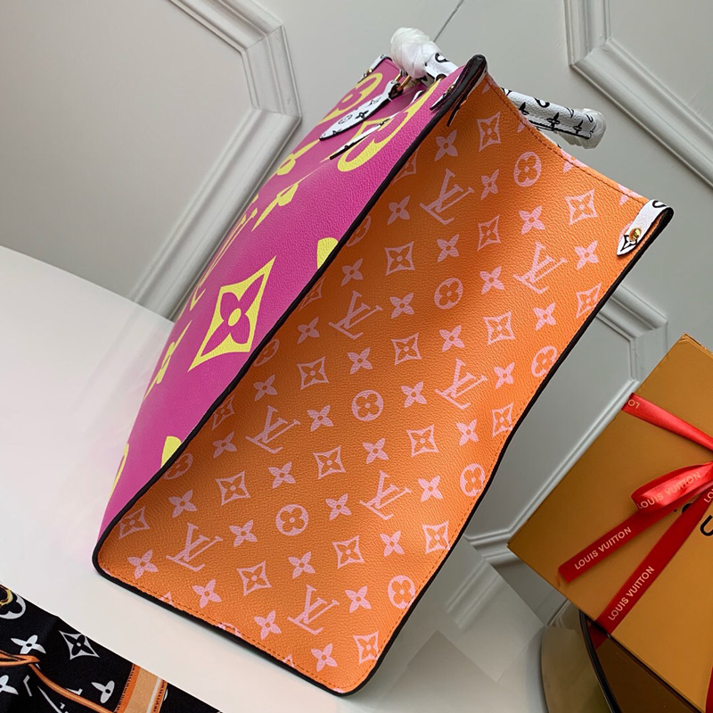 M44570 LV ONTHEGO 手袋 超大號 Monogram 印花迷你 Monogram 飾邊 綠色