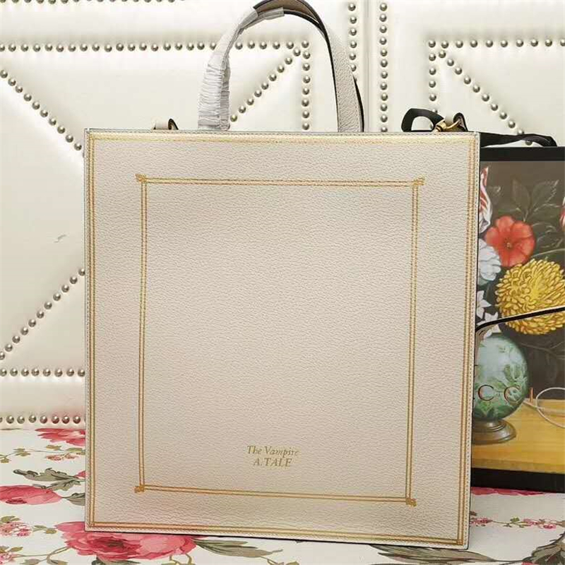 450950 Gucci女袋 GG高級柔軟人造革 顆粒面 蝙蝠圖案 古馳購物袋 白色